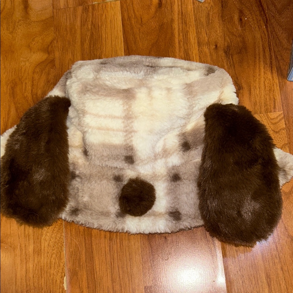 NWOT Universal Studios Japan Snoopy Plaid Faux Fur Hat with Ear Flaps